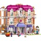 LEGO Friends 42704 - Grand Hotel w mieście Heartlake