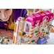 LEGO Friends 42704 - Grand Hotel w mieście Heartlake